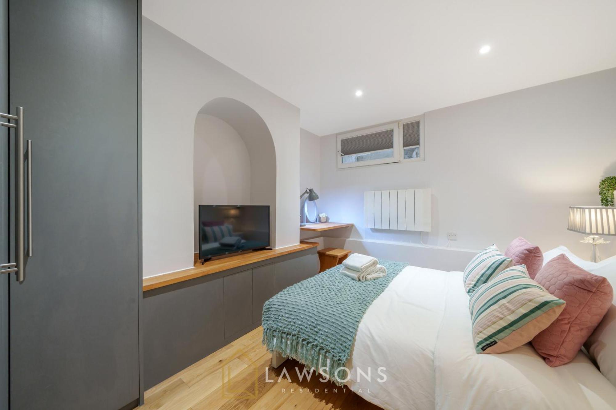 Modern Living By Lawsons With Free Parking Виндзор Экстерьер фото